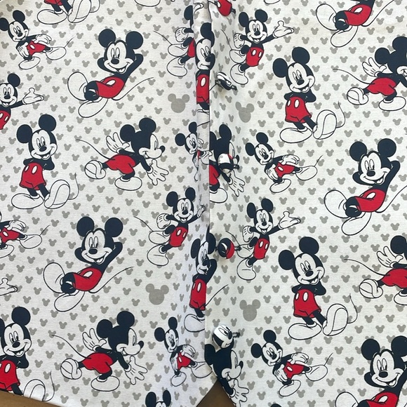 Mickey Vest and Bow Tie New Size Medium - Picture 3 of 3